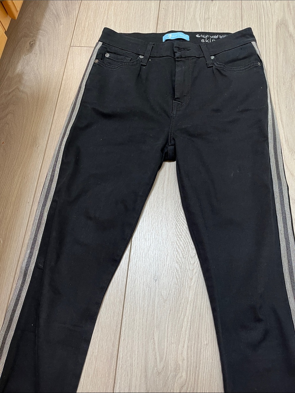 7 for all mankind Blair Black Skinny Jeans with Silver Side Stripes Sz 27